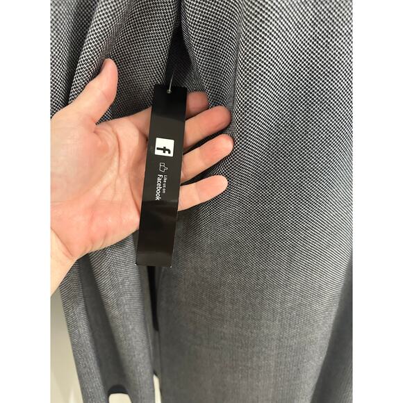 Exclusively Misook Knit Cardigan With Black  Trim And Pockets Size Large NWT - Picture 2 of 10